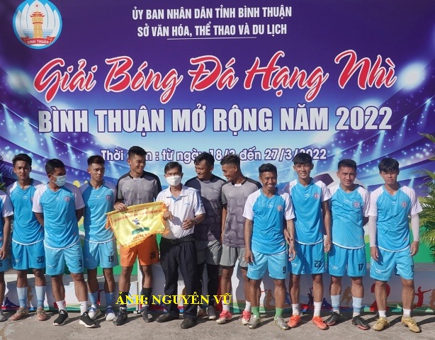 Vào chung kết hạng Nhì, bóng đá Bình Thuận tranh vé hạng Nhất quốc gia