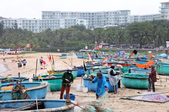 Bãi đá Ông Địa có gì