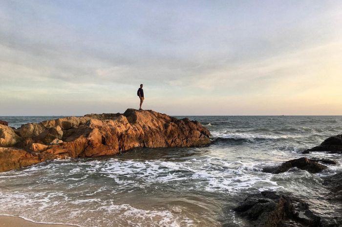 Bãi đá Ông Địa