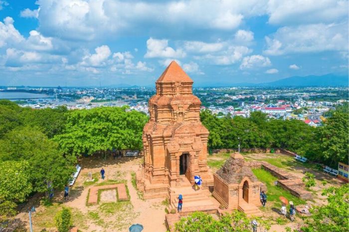 Tháp Chăm Po Sah Inư