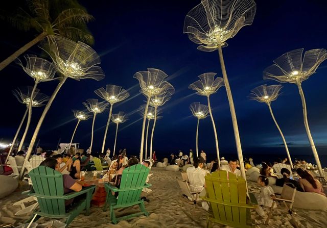 (Hana Beach với rất nhiều điểm để sống ảo; Ảnh: Nguyên Vũ)