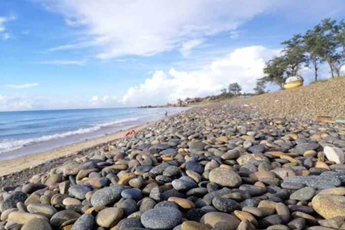 Du lịch biển Cổ Thạch