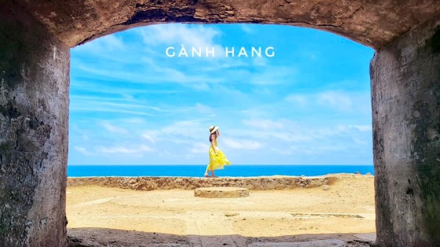 (Tác giả tại Gành Hang)