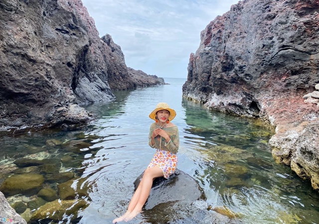 (Gành Hang có 3 khu vực check-in nổi tiếng là hồ vô cực, hồ Bánh Xe và Khe Sung Sướng)