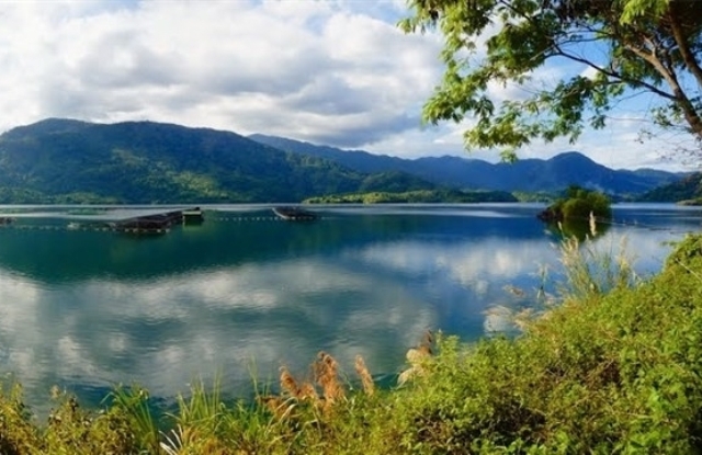 Khung cảnh non nước hữu tình.