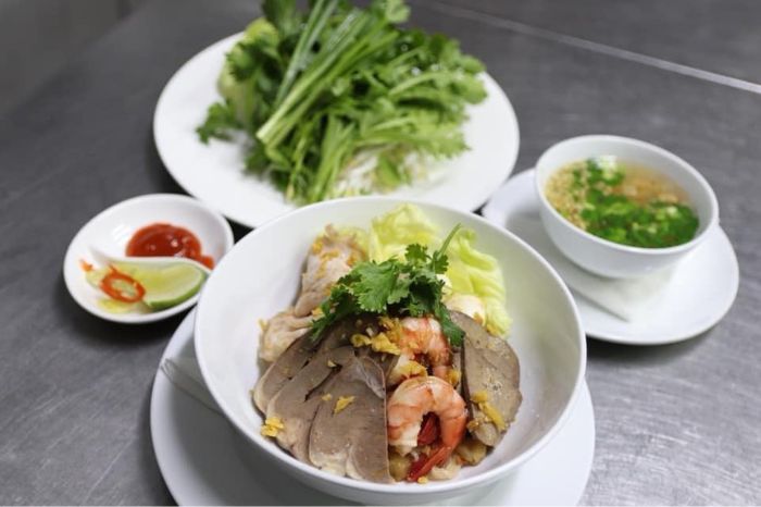 Quán hủ tiếu Bình Thuận