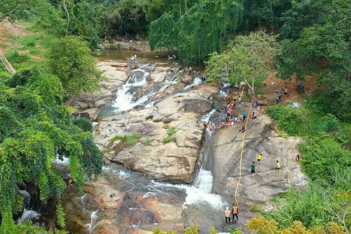 Thác trượt Tà Pứa