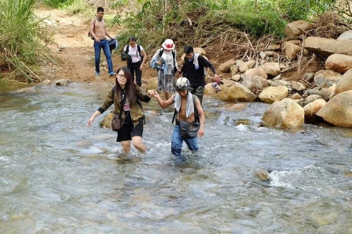 Thác trượt Tà Pứa có gì