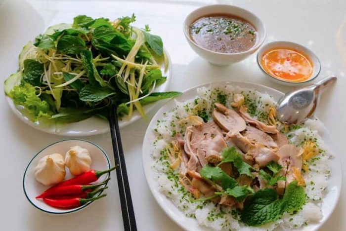 Bánh hỏi lòng heo Phú Long