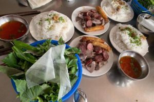 Bánh hỏi lòng heo Phú Long