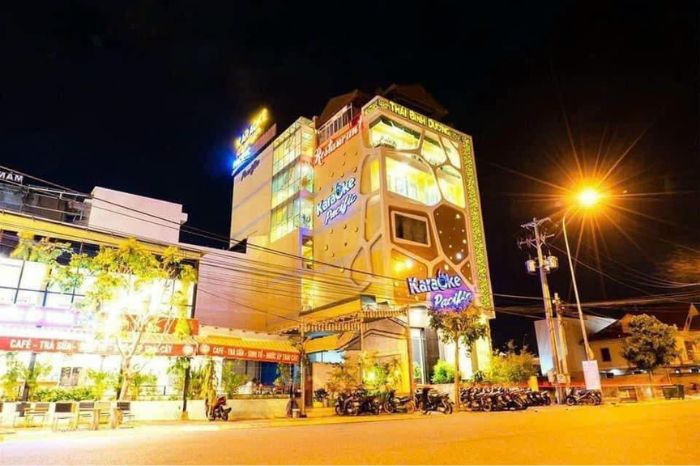 Quán karaoke Bình Thuận